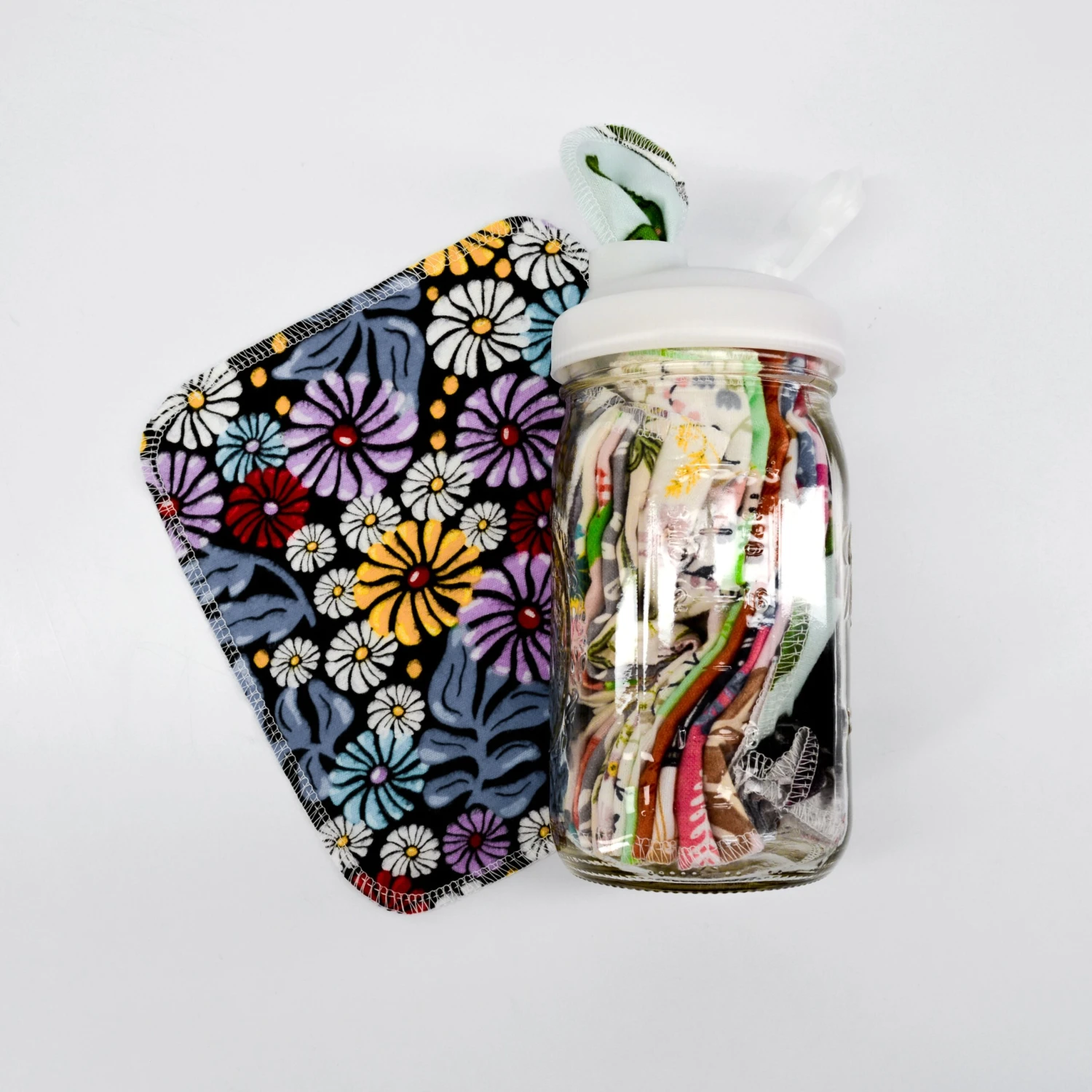 Cloth Wipes In Jar 4 Cloth Wipes In Jar - Image 4