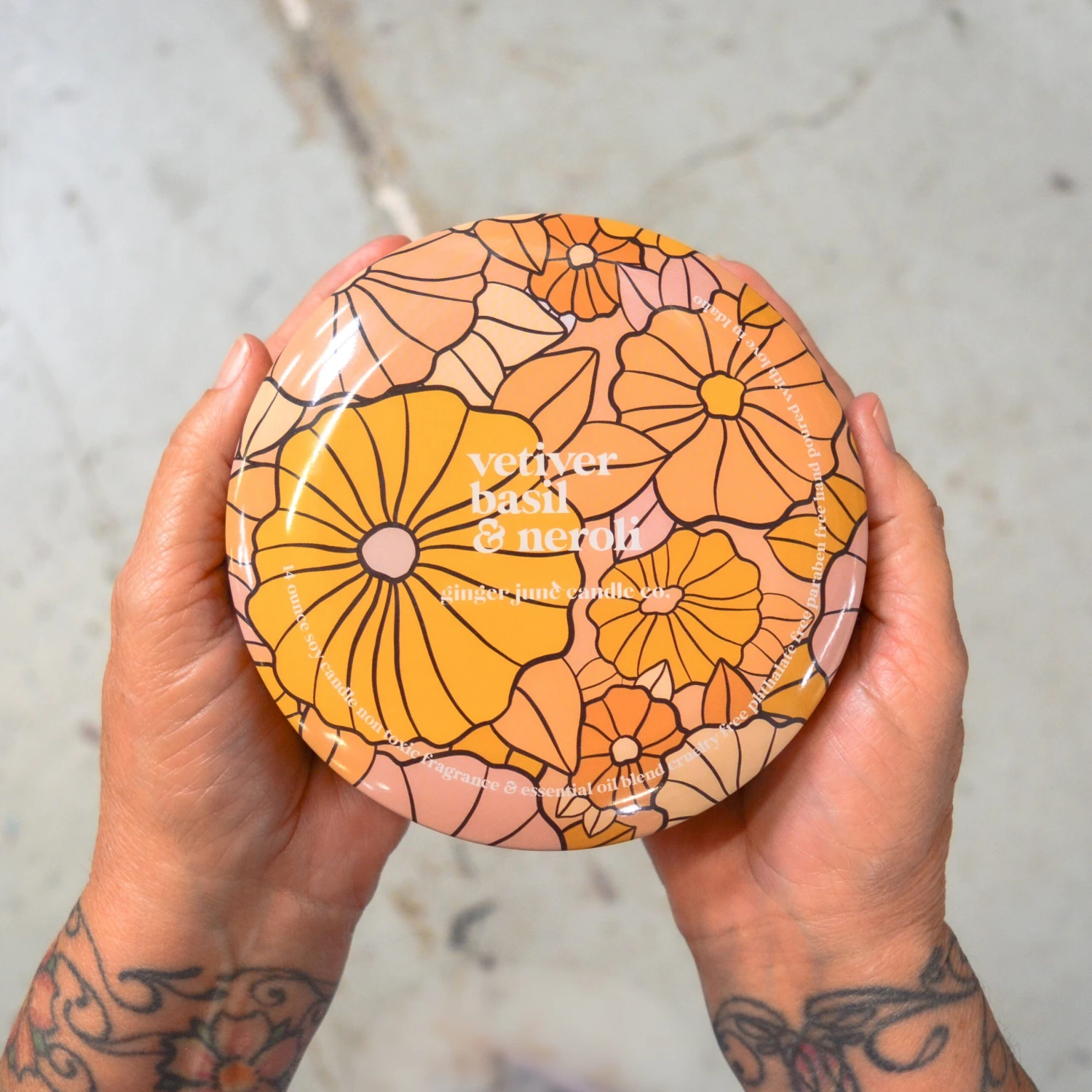 Soy Wax Candle In Floral Tin: 14oz 7 Soy Wax Candle In Floral Tin: 14oz - Image 7