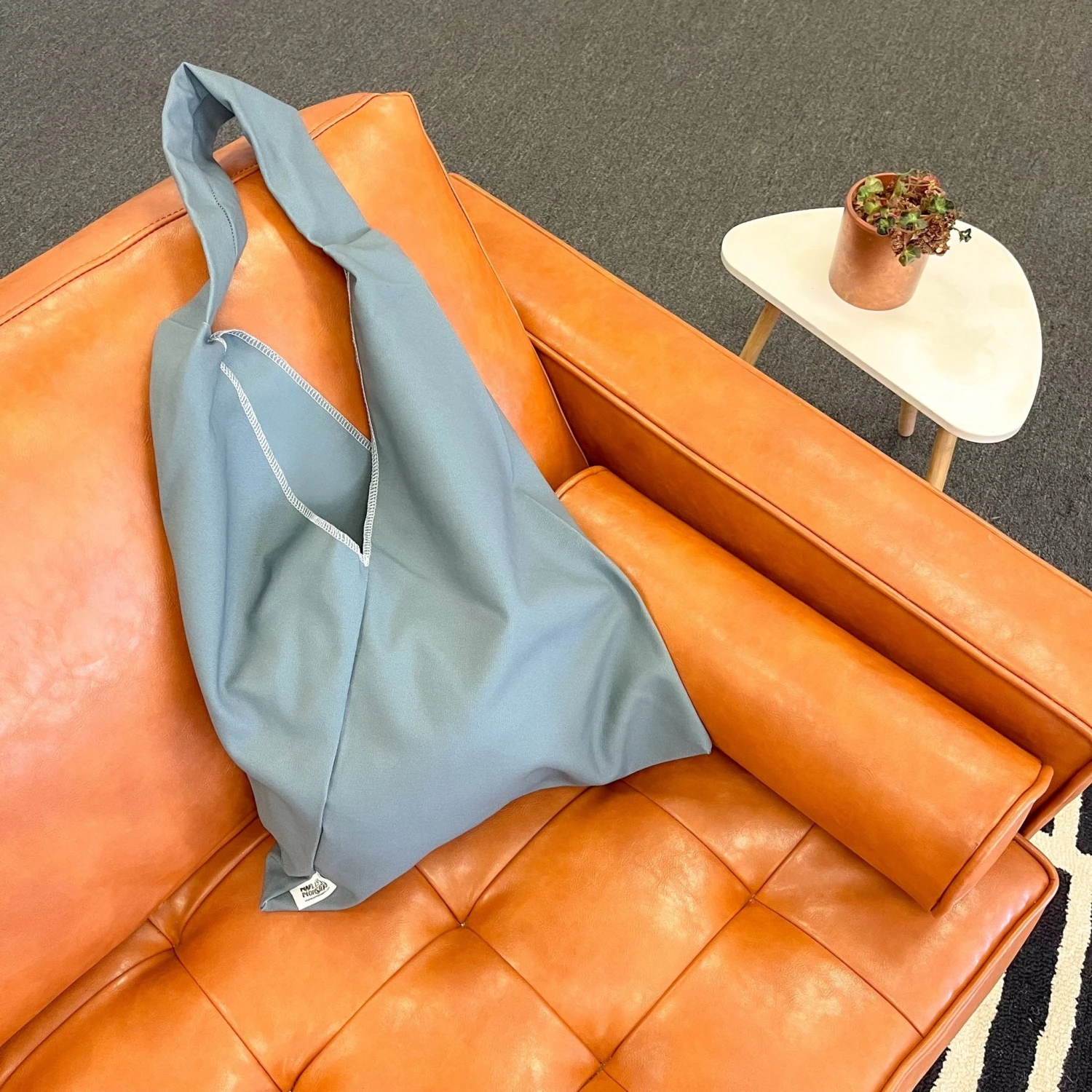 Market Triangle Tote 5 Market Triangle Tote - Image 5