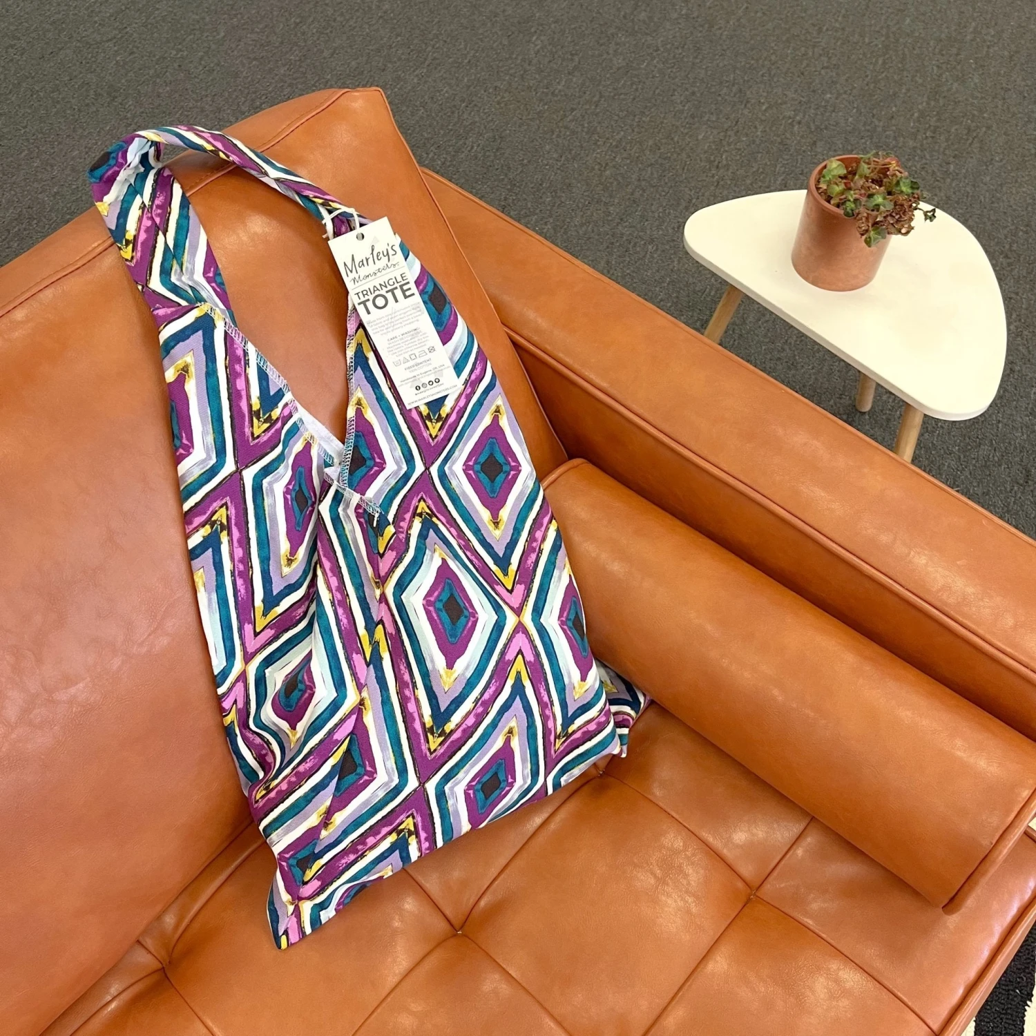 Market Triangle Tote 15 Market Triangle Tote - Image 15