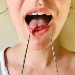 Tongue Scraper: Stainless Steel