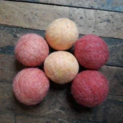 Wool Dryer Balls: Set Of 6 7 Wool Dryer Balls: Set Of 6 -Homeware Sale Store wool dryer balls 743603