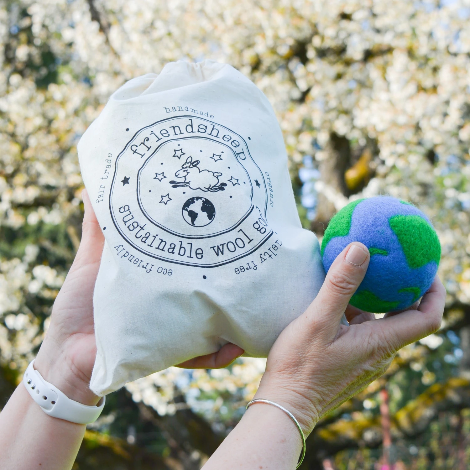 100% Pure Wool Dryer Balls: Friendsheep 4 100% Pure Wool Dryer Balls: Friendsheep - Image 4